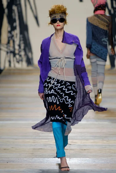 Look 25